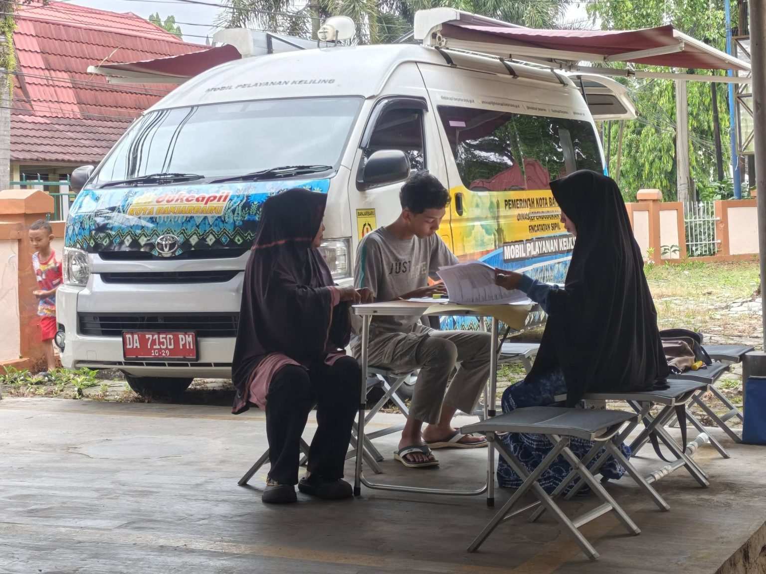 Disdukcapil Kalsel Hadirkan Pelayanan PRIMA pada Libur Nasional 14-15 Mei 2026