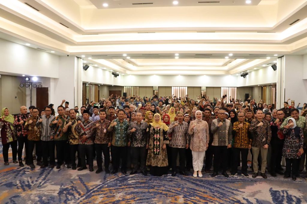 Jalin Silaturahmi, Gubernur Jatim Perkuat Perdagangan Antar Daerah Lewat Gathering Warga di Kalsel