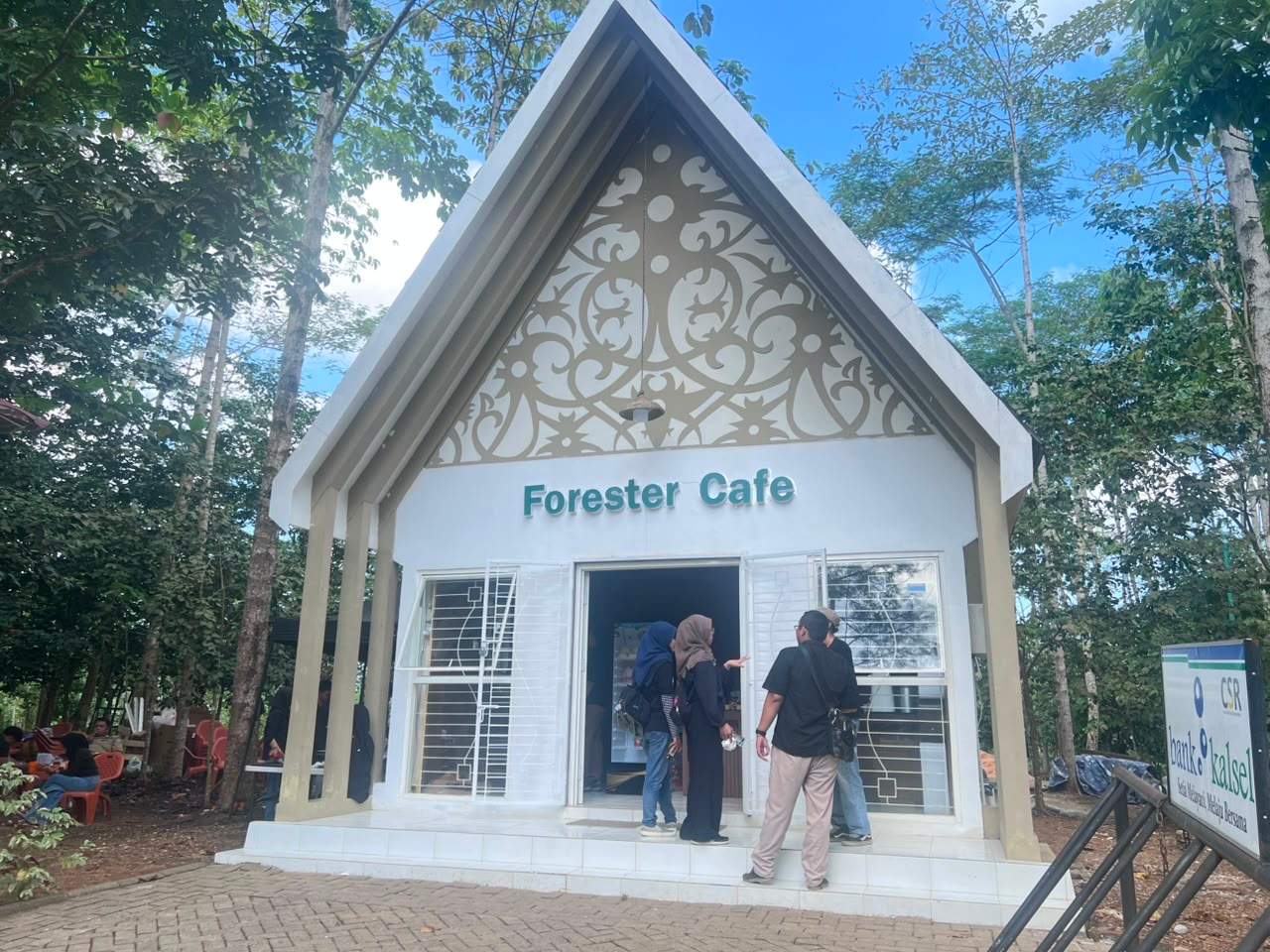 Pemprov Kalsel Resmikan Kafe Forester 3, Dorong Optimalisasi Aset dan Peningkatan PAD