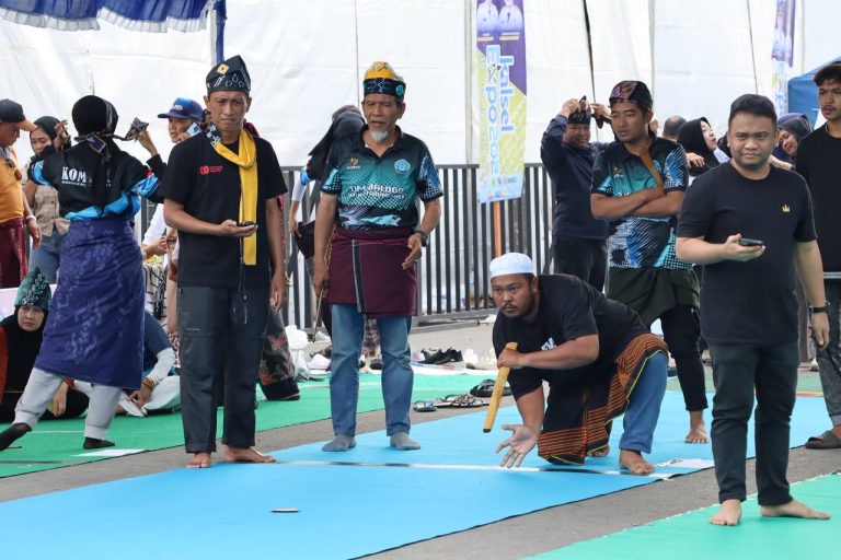 Seru! 700 Peserta Ramaikan Festival Olahraga Tradisional di Kalsel Expo 2025