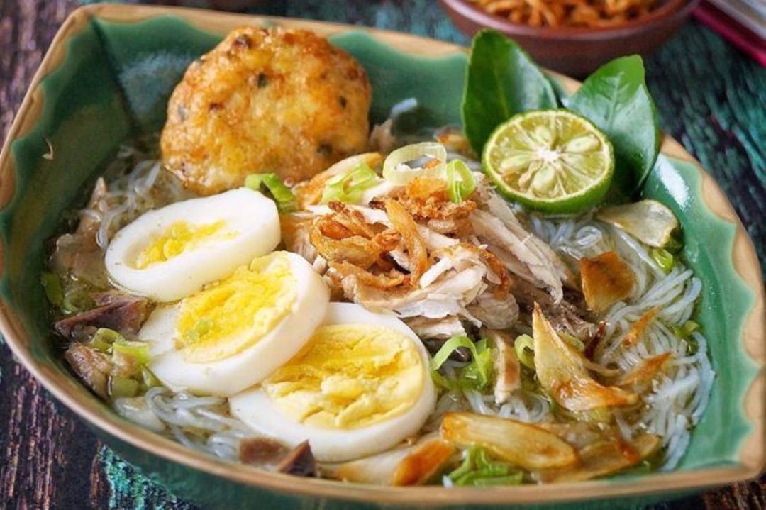 Soto Banjar: Menelusuri Jejak Rasa Royal dan Rempah Nusantara yang Mendunia