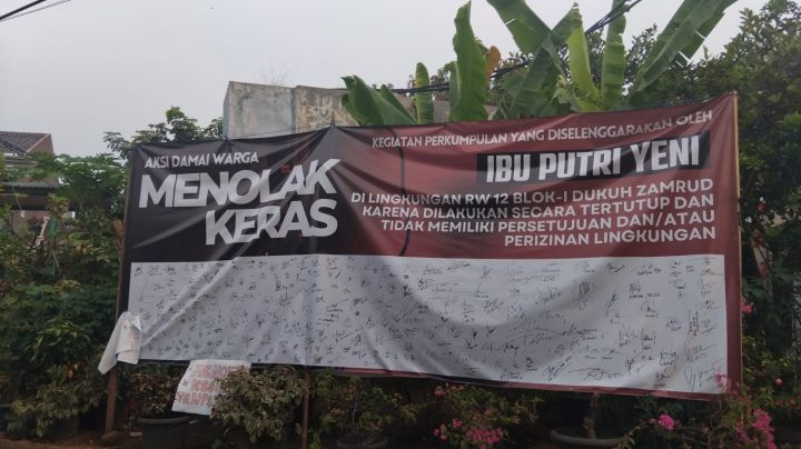 Kisruh di Dukuh Zamrud: Janji Surga Berbayar & Parkir Liar, Warga Geruduk Pengajian Umi Cinta