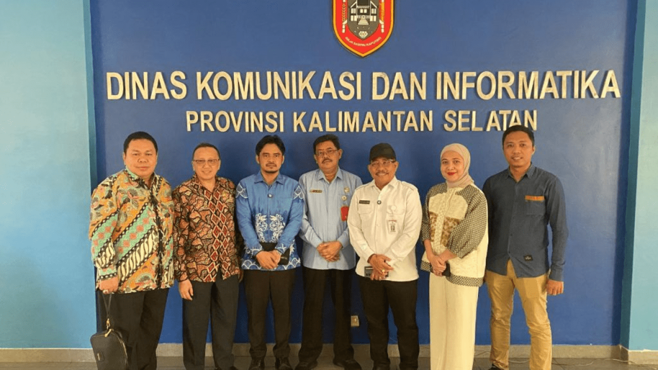 Tim Seleksi Serahkan Berkas Uji Kompetisi Calon KPID Kalsel 2024-2029 ke Komisi I DPRD Prov Kalsel