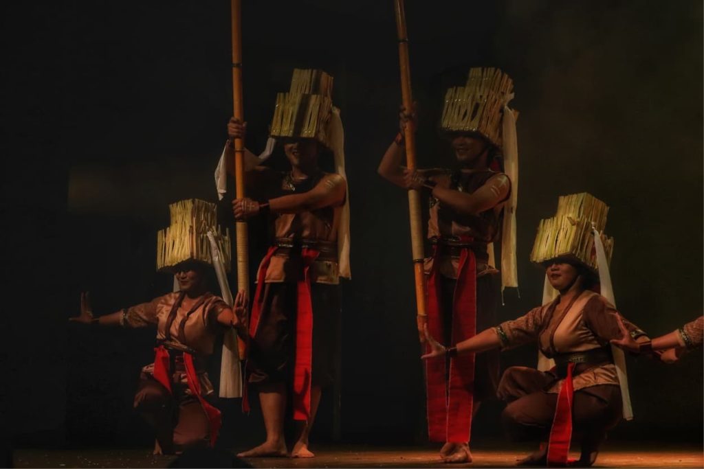 Festival Karya Tari Daerah Kalsel 2025: Angkat Ritual Banua Lewat Gerak dan Mantra