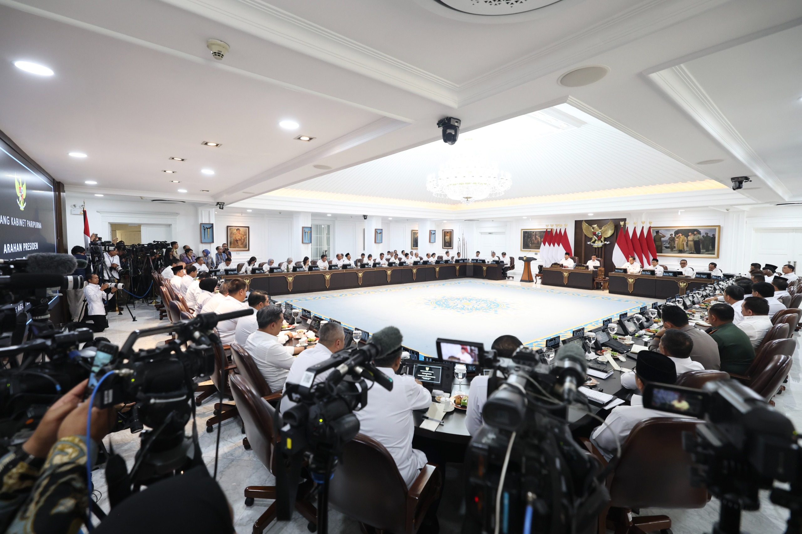 Prabowo: Teori dan Idealisme Perlu, Tapi Realisme Menyelamatkan Bangsa