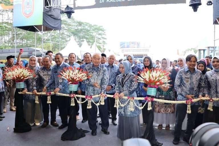 Kalsel Expo 2025 Resmi Dibuka! 220 Stand Pameran, Hiburan Rakyat, hingga Santunan untuk Anak Panti