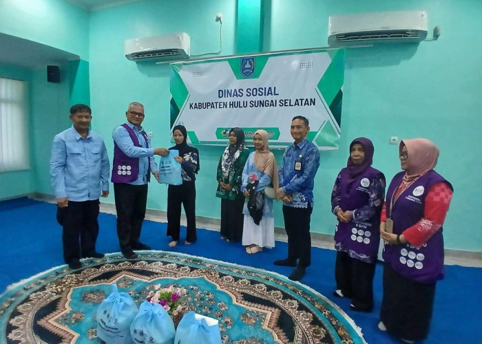 Dinsos Kalsel dan TP Posyandu Salurkan 975 Paket PMT Ibu dan Anak ke 13 Kabupaten/Kota