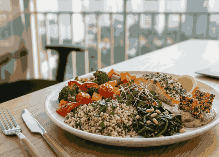 Pola Makan Sehat Tanpa Tersiksa: Rahasia Menikmati Hidup Tanpa Rasa Bersalah