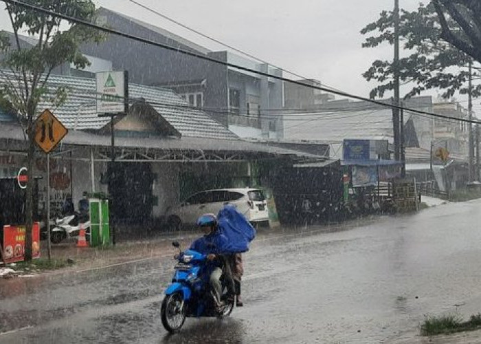BMKG Kalsel Peringatkan Potensi Hujan Lebat Disertai Petir di Sejumlah Wilayah