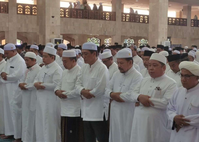 Peringati Hari Jadi ke-75, Kalsel Gelar Batamat Al-Qur’an dan Salat Hajat Penuh Makna
