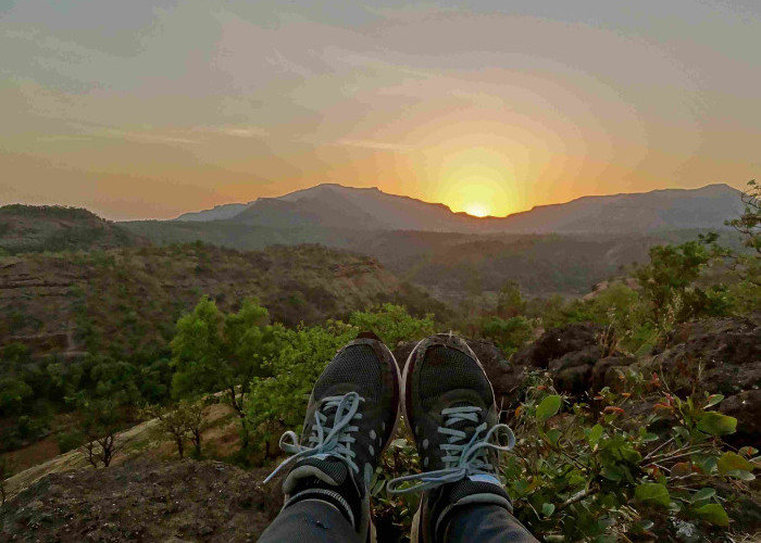 Wacana Liburan Bareng Teman Selalu Batal? Ini Panduan Lengkap Solo Traveling Tanpa Rasa Takut dan Kesepian