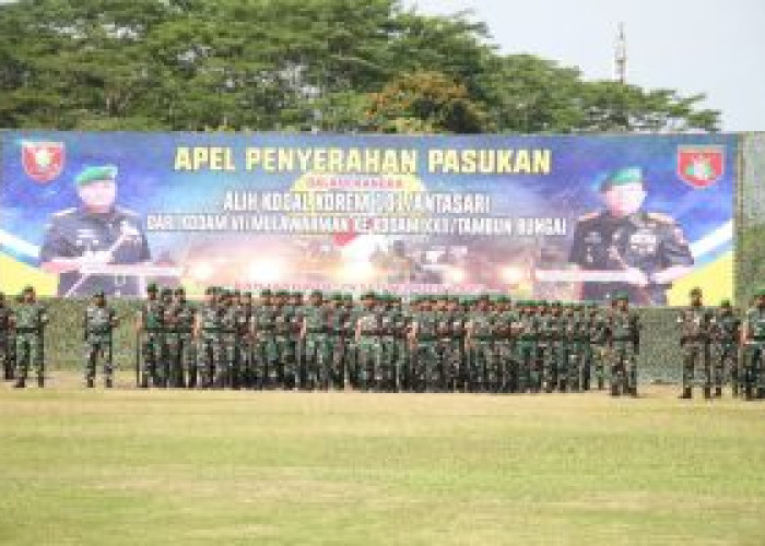 Pangdam VI/Mulawarman Pimpin Apel Alih Kodal Korem 101/Antasari ke Kodam XXII/Tambun Bungai