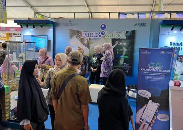 Bank Kalsel Salurkan Santunan untuk 980 Penerima di Hari Jadi ke-75 Provinsi Kalimantan Selatan
