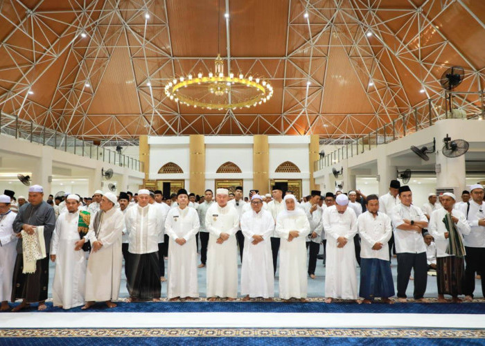 Salat Hajat Bersama, Gubernur Kalsel Ajak Masyarakat Makmurkan Masjid Syekh Muhammad Arsyad Al-Banjari